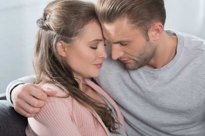 How to Get a Girl to Like You Again - Featured